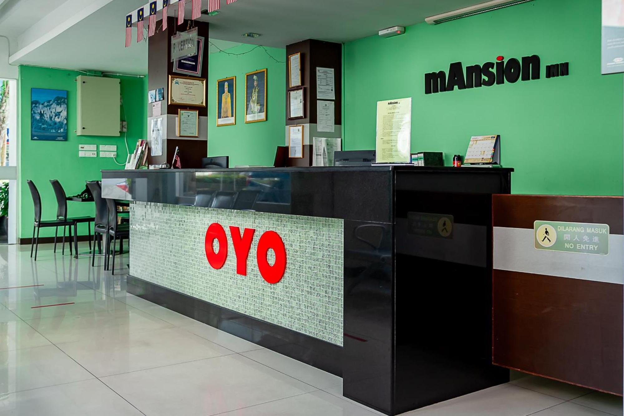 Super Oyo 90055 Mansion Inn Сибу Екстериор снимка